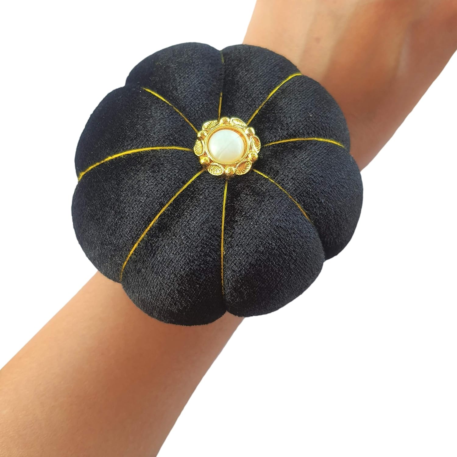 gift idea for designers pin cushion 3 &ndash; fashion designer, gift idea &ndash; 33+ Gift Ideas For Fashion Designers